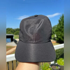 Fabletics  Black Light Weight Hat